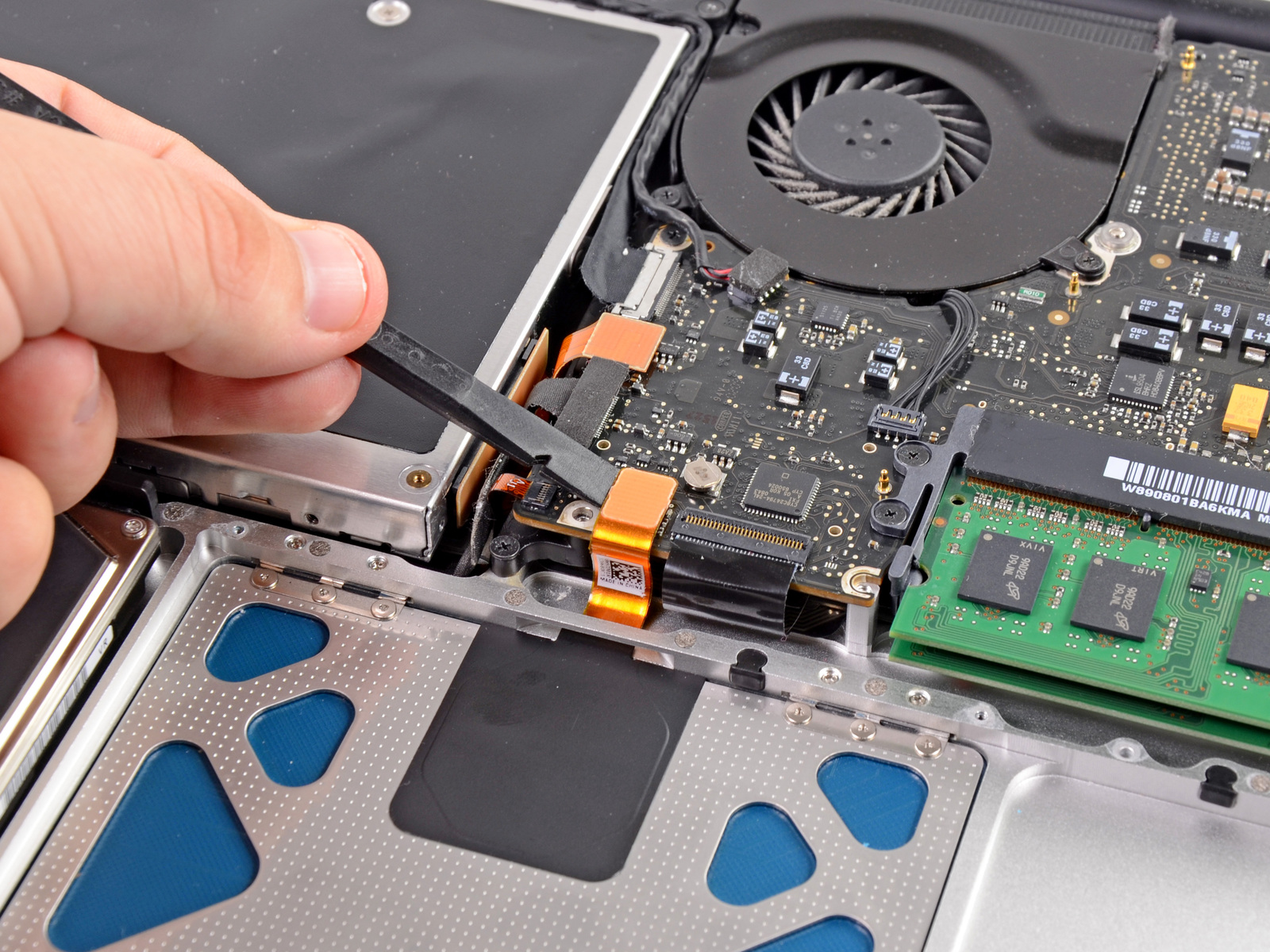 step-7-trackpad-connector